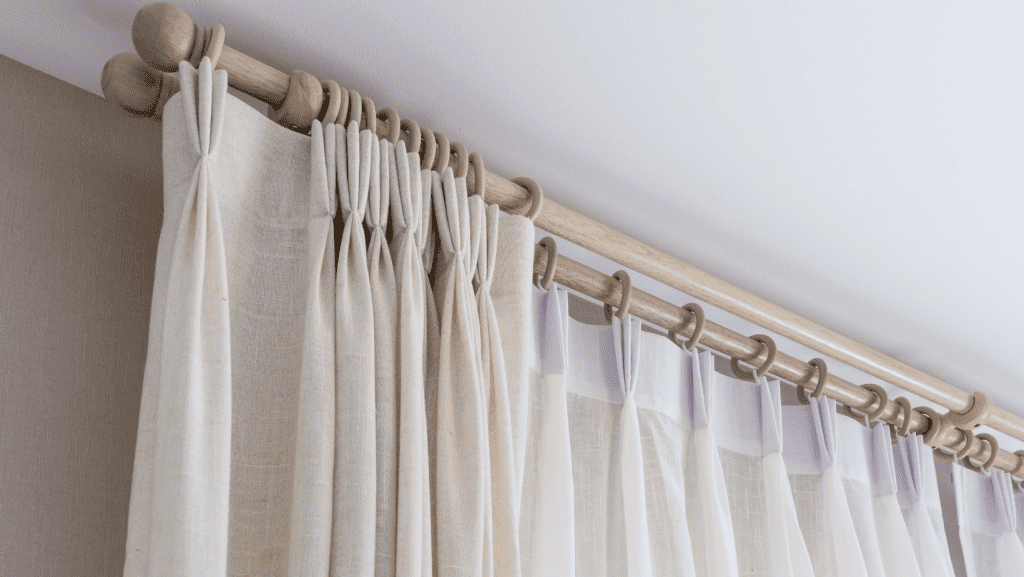 how to hang pencil pleat curtains